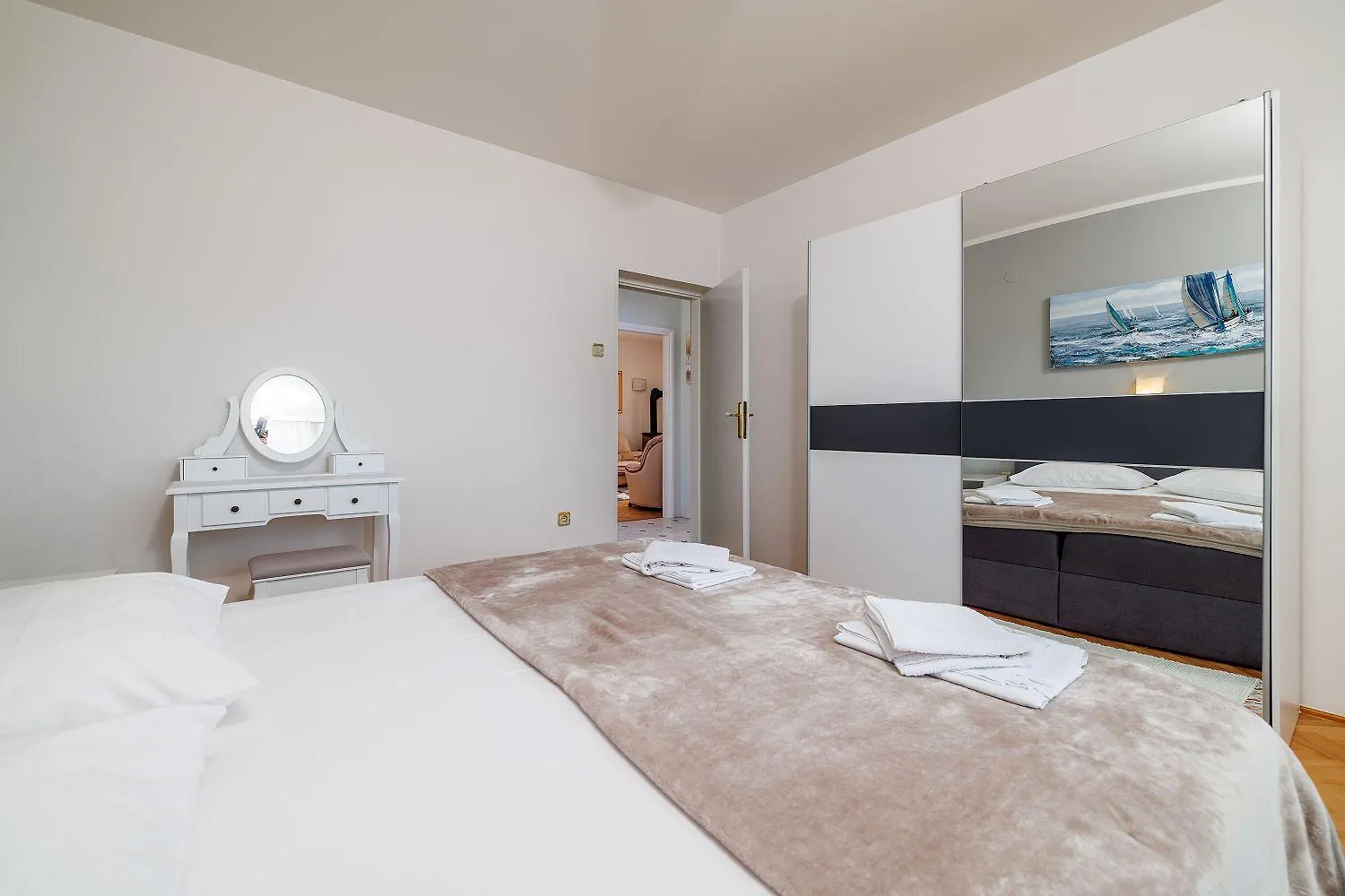 Modernes Apartment Nur 100 Meter Zum Strand Mit Herrlichem Meerblick, Aussendusche, Grill Jadranovo