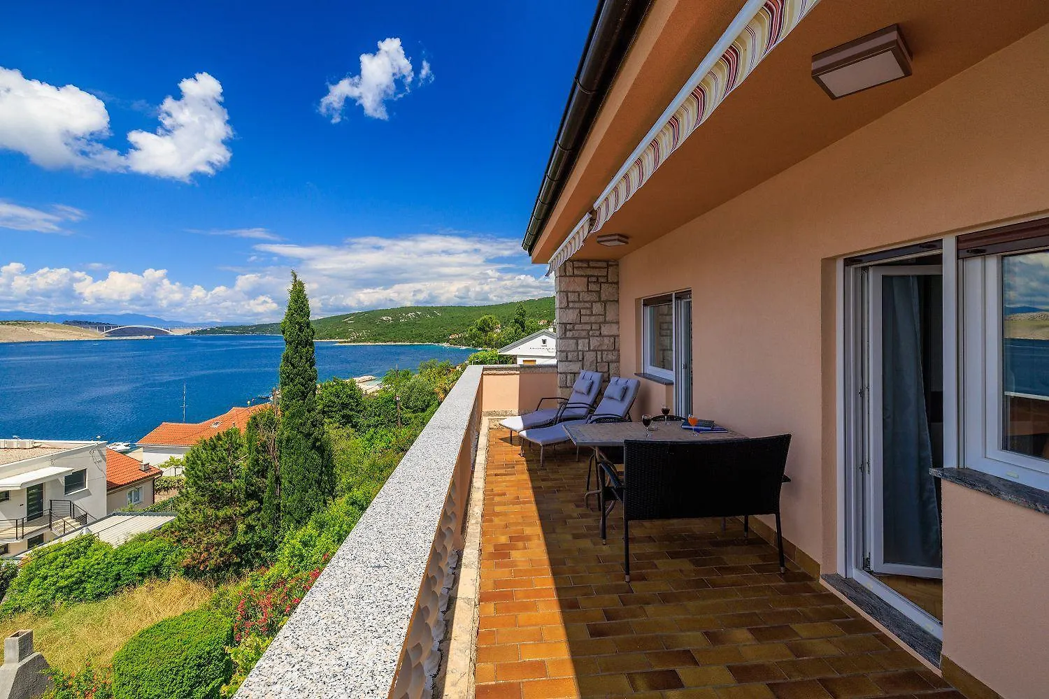 Modernes Apartment Nur 100 Meter Zum Strand Mit Herrlichem Meerblick, Aussendusche, Grill Jadranovo Croatia